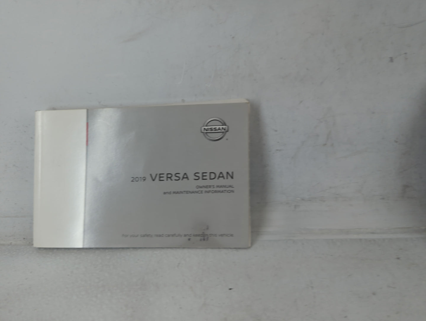 2019 Nissan Versa Owners Manual Book Guide P/N:OM19EM 0N17U0 OEM Used Auto Parts - Oemusedautoparts1.com