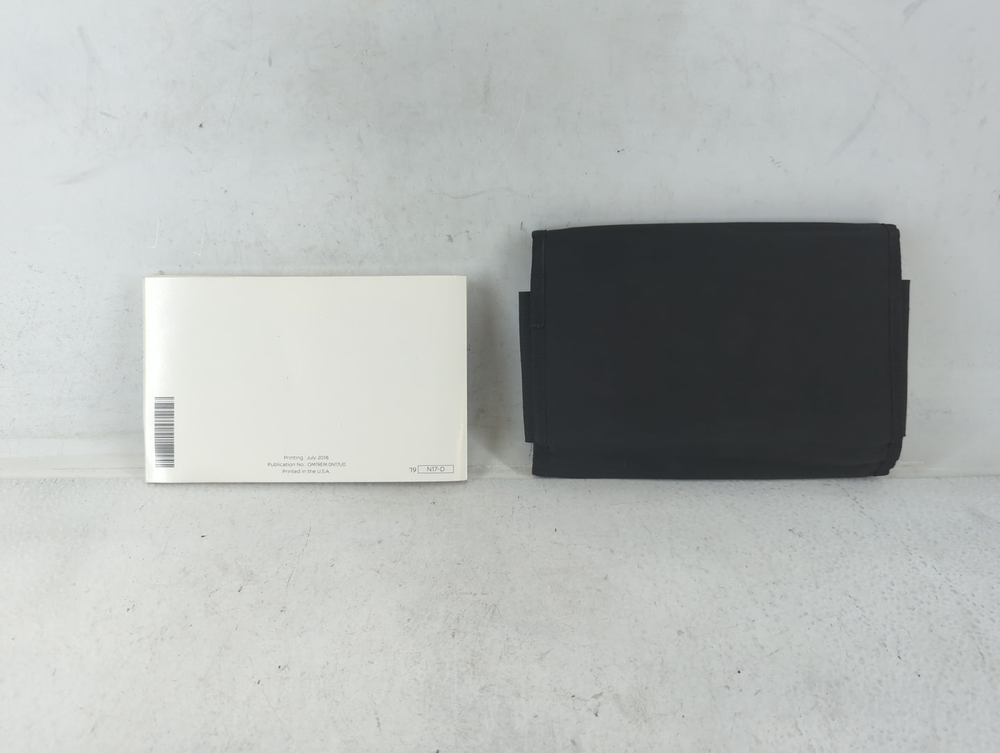 2019 Nissan Versa Owners Manual Book Guide P/N:OM19EM 0N17U0 OEM Used Auto Parts - Oemusedautoparts1.com