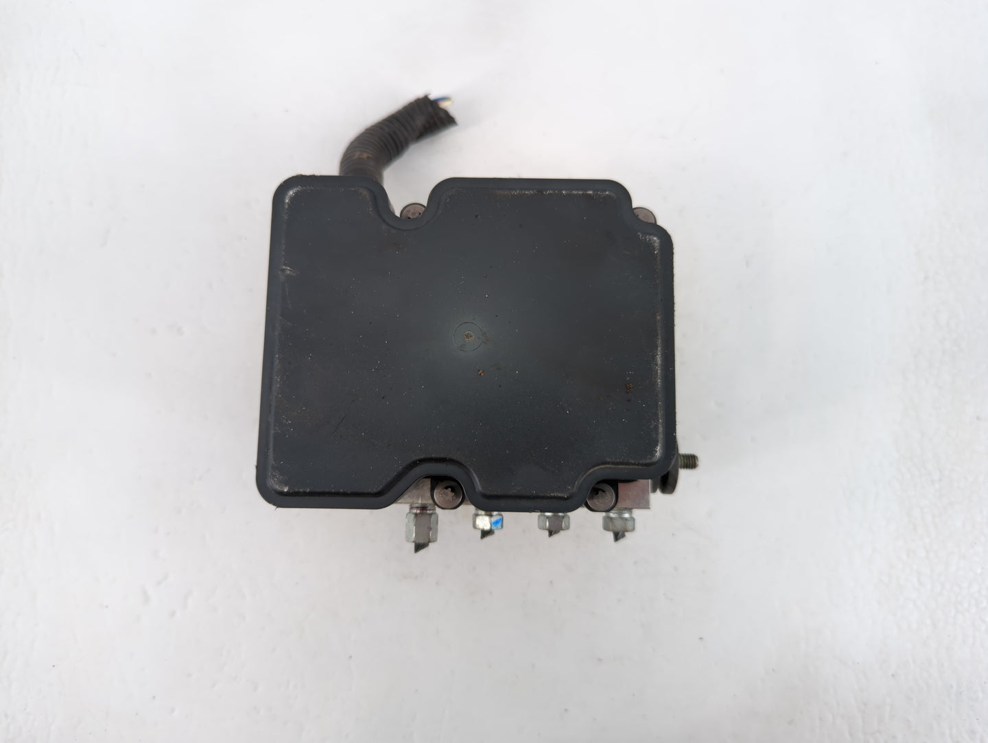 2015-2019 Nissan Versa ABS Pump Control Module Replacement P/N:47660 9KS0A Fits Fits 2015 2016 2017 2018 2019 OEM Used Auto 