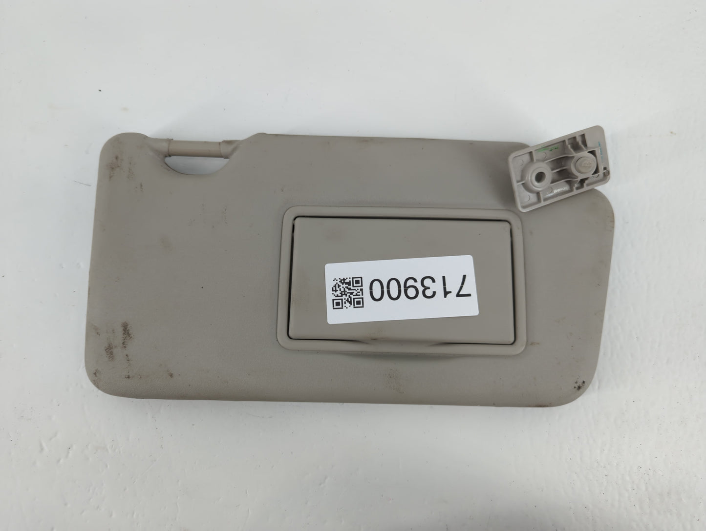 2016-2019 Nissan Versa Sun Visor Shade Replacement Passenger Right Mirror Fits Fits 2015 2016 2017 2018 2019 OEM Used Auto P