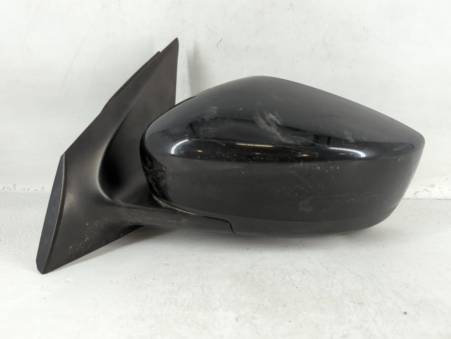 2015-2019 Nissan Versa Driver Side View Mirror - Left Door Mirror OEM Used - Oemusedautoparts1.com