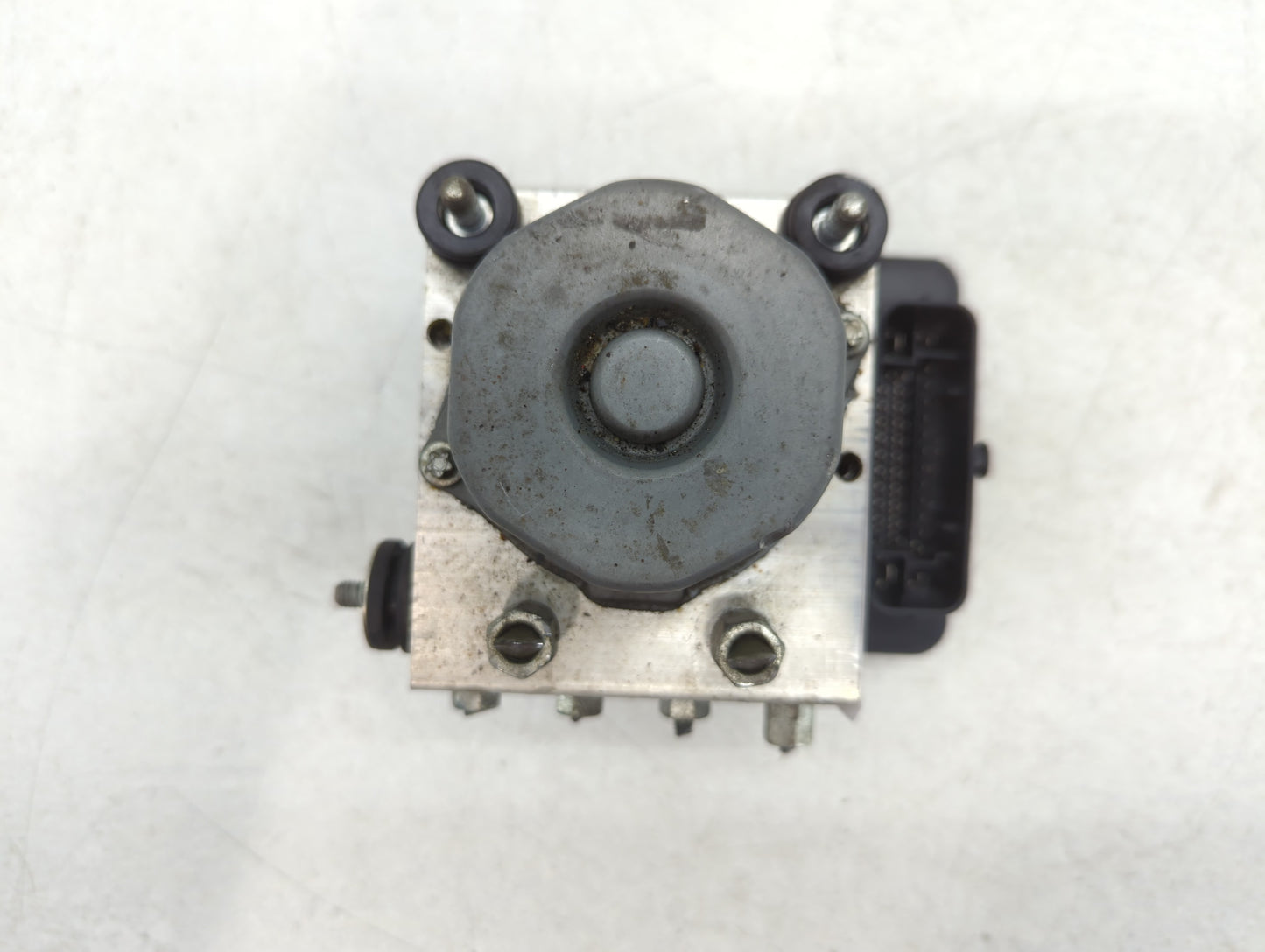 2015-2019 Nissan Versa ABS Pump Control Module Replacement P/N:47660 9KS0A Fits Fits 2015 2016 2017 2018 2019 OEM Used Auto 