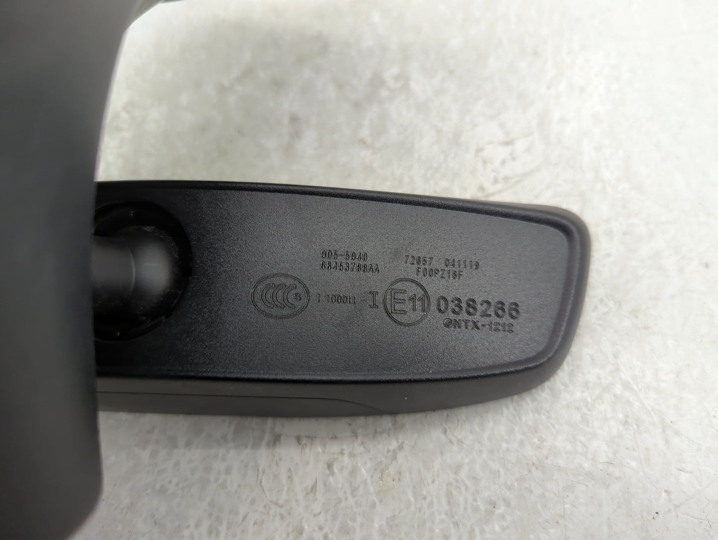 2018-2020 Ram 1500 Interior Rear View Mirror Replacement OEM P/N:E11038266 Fits Fits 2018 2019 2020 OEM Used Auto Parts - Oe