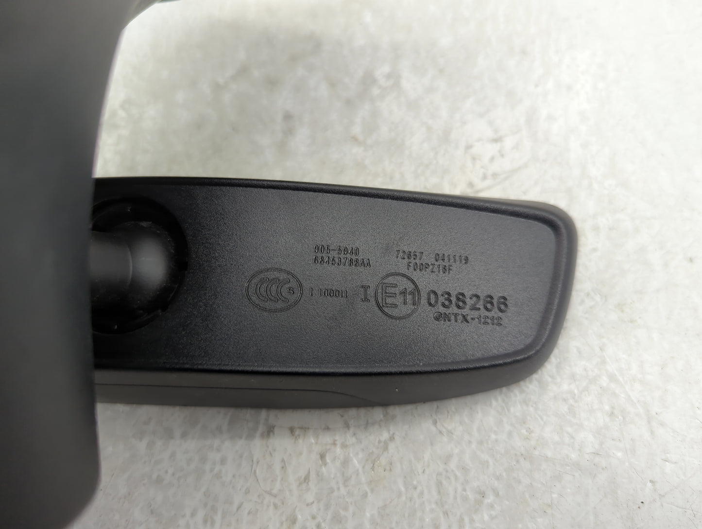 2018-2020 Ram 1500 Interior Rear View Mirror Replacement OEM P/N:E11038266 Fits Fits 2018 2019 2020 OEM Used Auto Parts - Oe