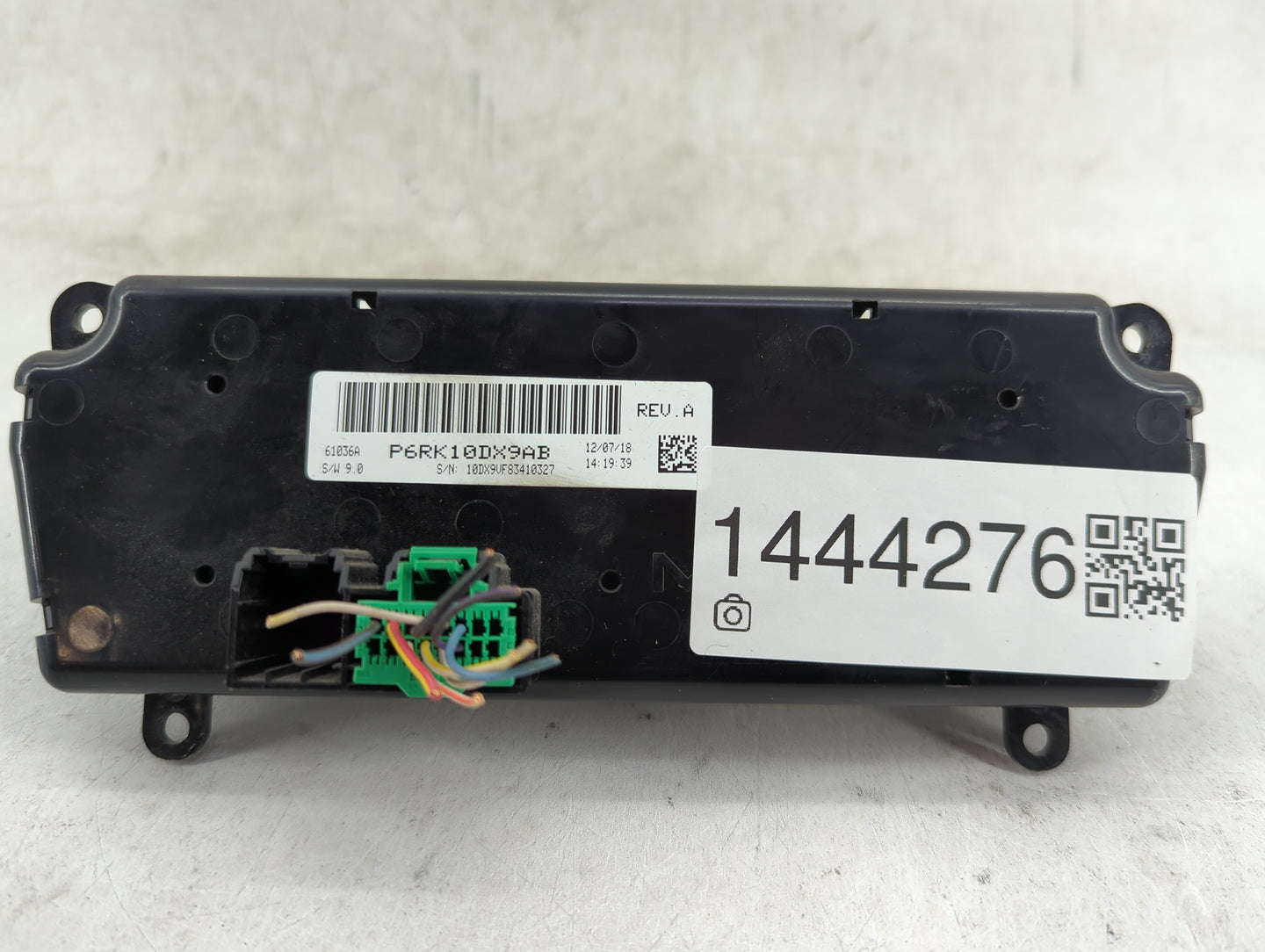 2019 Ram 1500 Climate Control Module Temperature AC/Heater Replacement P/N:P6RK10DX9AB Fits Fits 2020 2021 OEM Used Auto Par