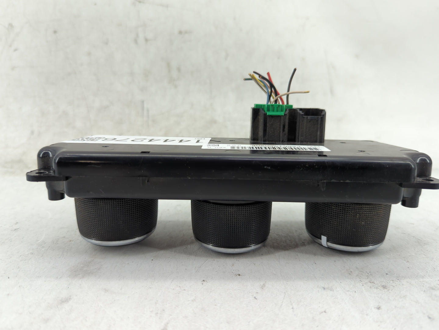 2019 Ram 1500 Climate Control Module Temperature AC/Heater Replacement P/N:P6RK10DX9AB Fits Fits 2020 2021 OEM Used Auto Par
