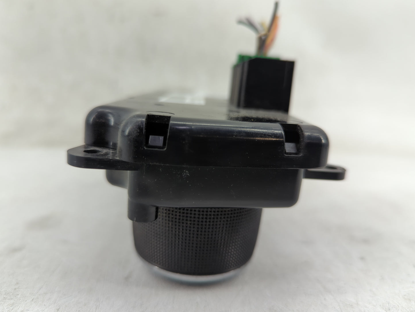 2019 Ram 1500 Climate Control Module Temperature AC/Heater Replacement P/N:P6RK10DX9AB Fits Fits 2020 2021 OEM Used Auto Par