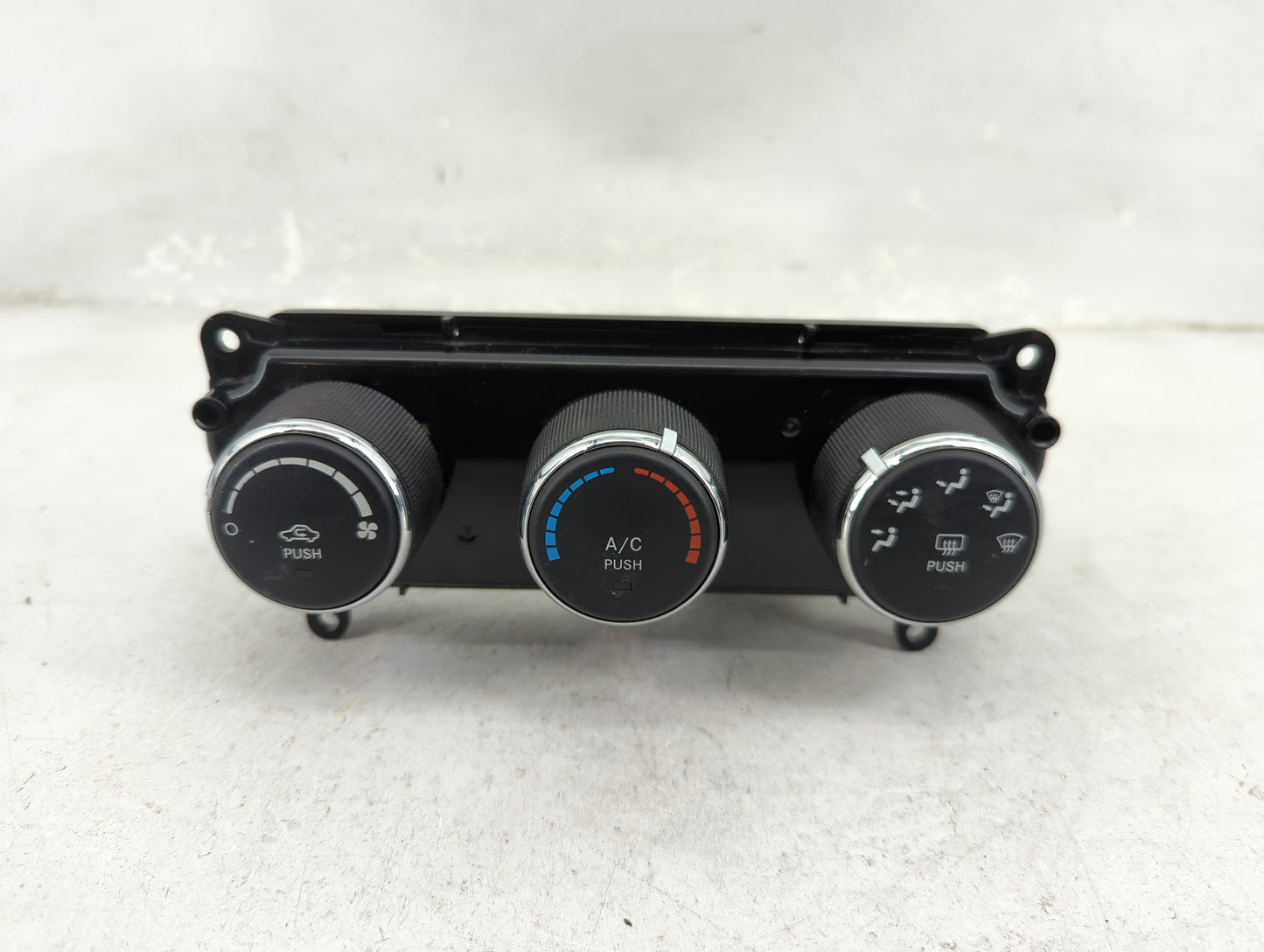 2019 Ram 1500 Climate Control Module Temperature AC/Heater Replacement P/N:P5NC24DX9AF Fits Fits 2020 2021 OEM Used Auto Par