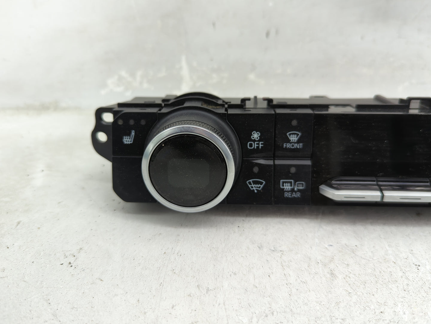 2019-2022 Ram 1500 Climate Control Module Temperature AC/Heater Replacement P/N:55900-0E094-3P25 Fits Fits 2019 2020 2021 20
