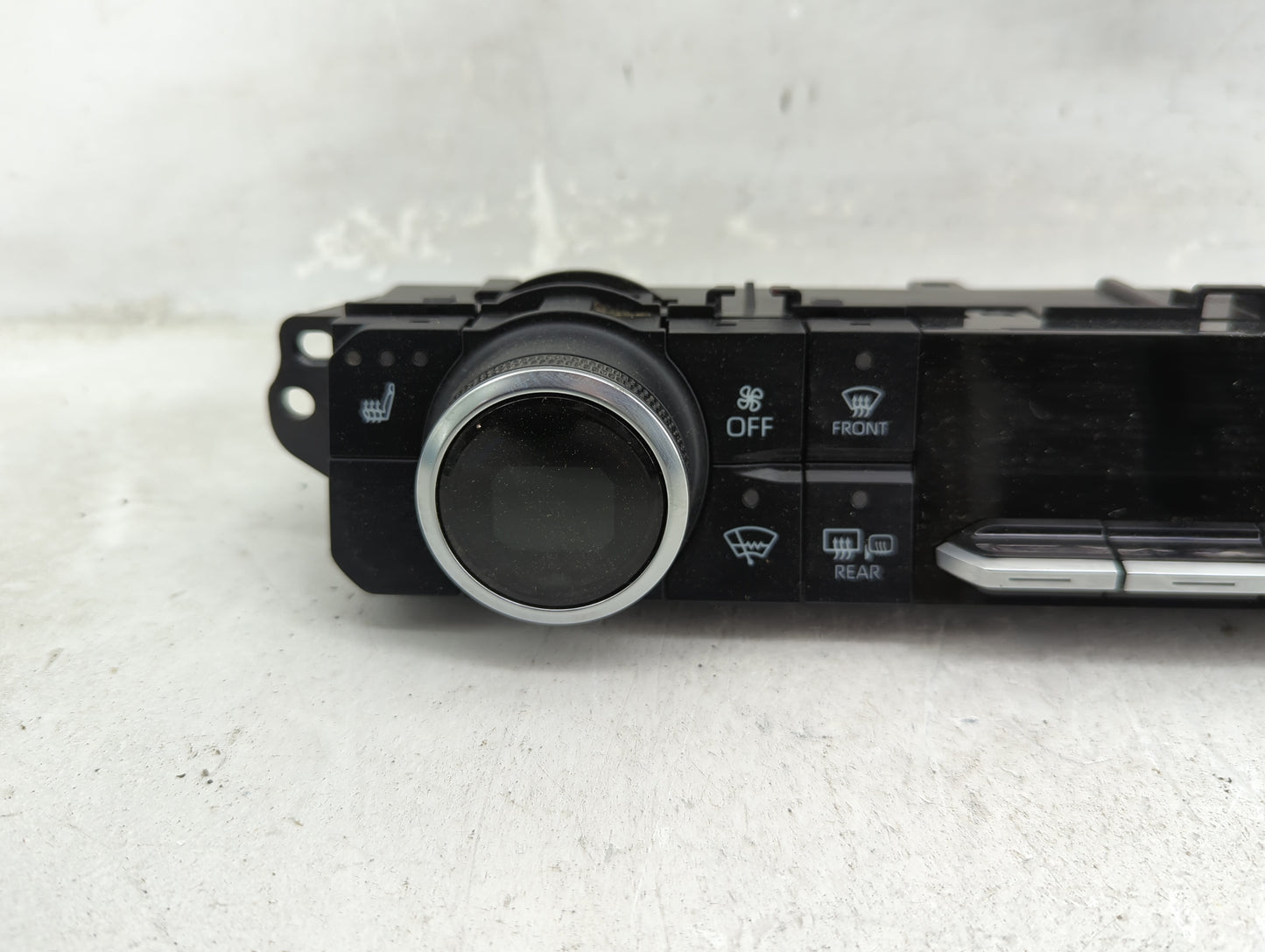 2019-2022 Ram 1500 Climate Control Module Temperature AC/Heater Replacement P/N:55900-0E094-3P25 Fits Fits 2019 2020 2021 20