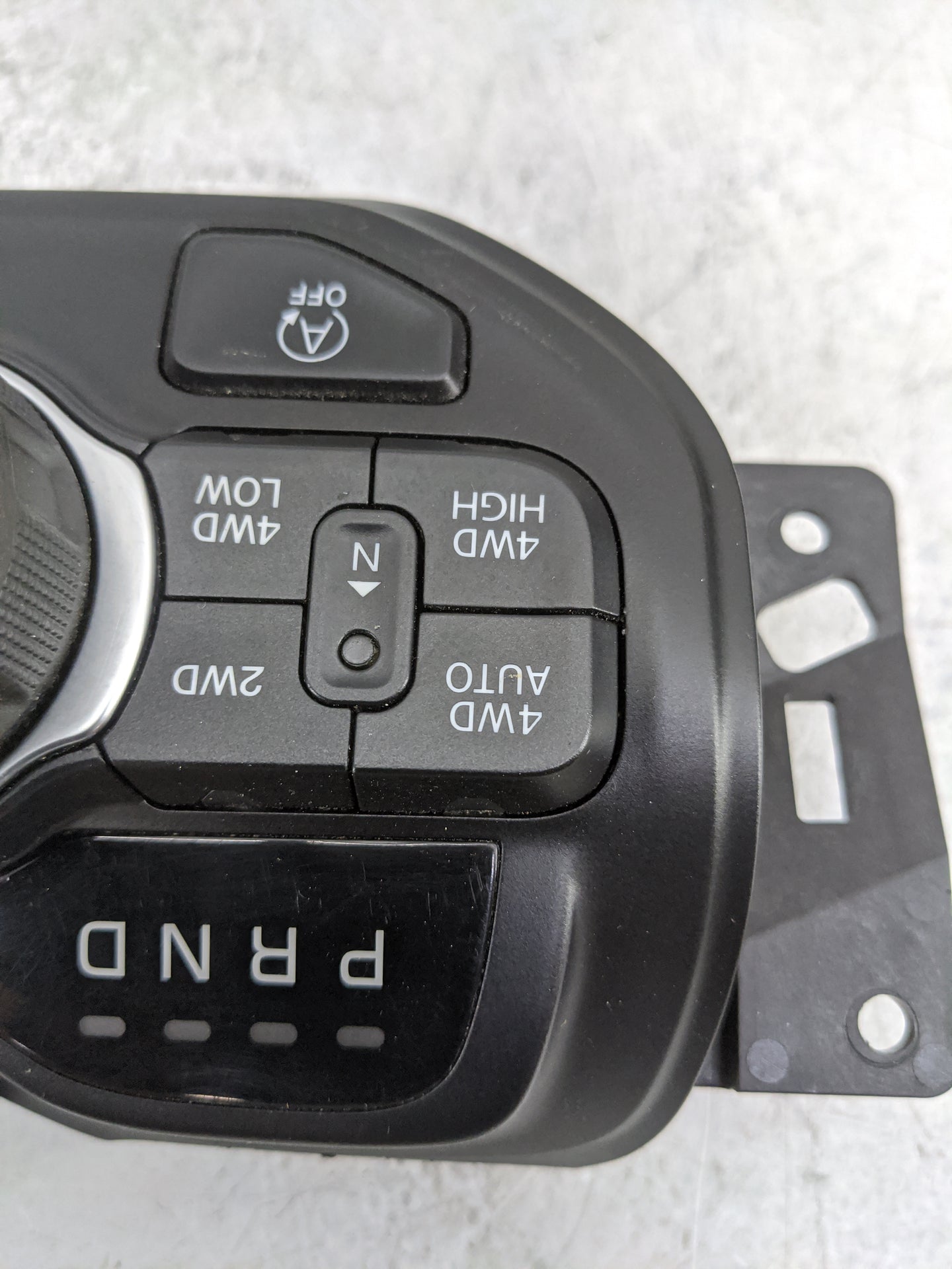 2019 Ram 1500 Floor Console Assembly Shifter - Oemusedautoparts1.com