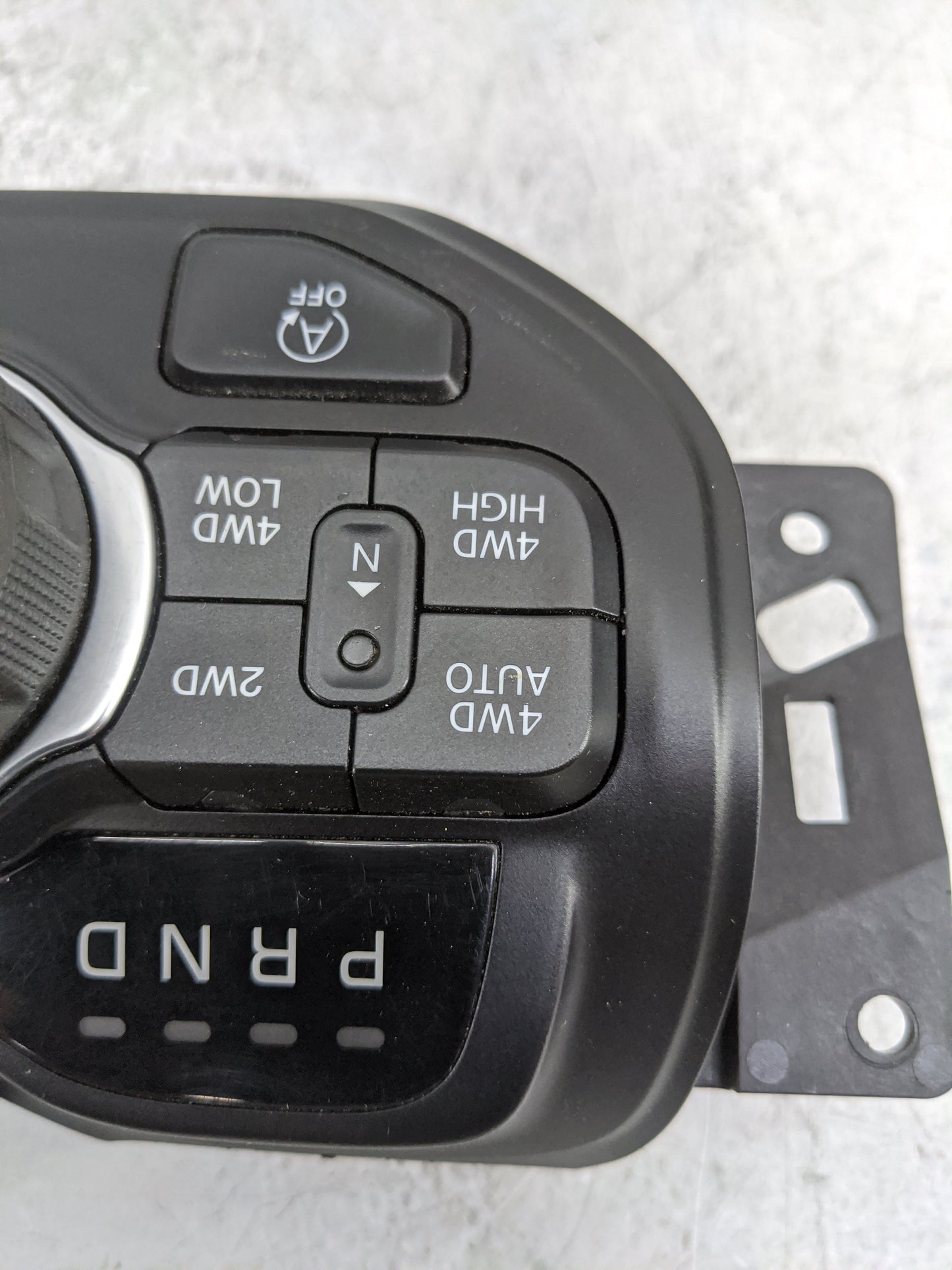 2019 Ram 1500 Floor Console Assembly Shifter - Oemusedautoparts1.com