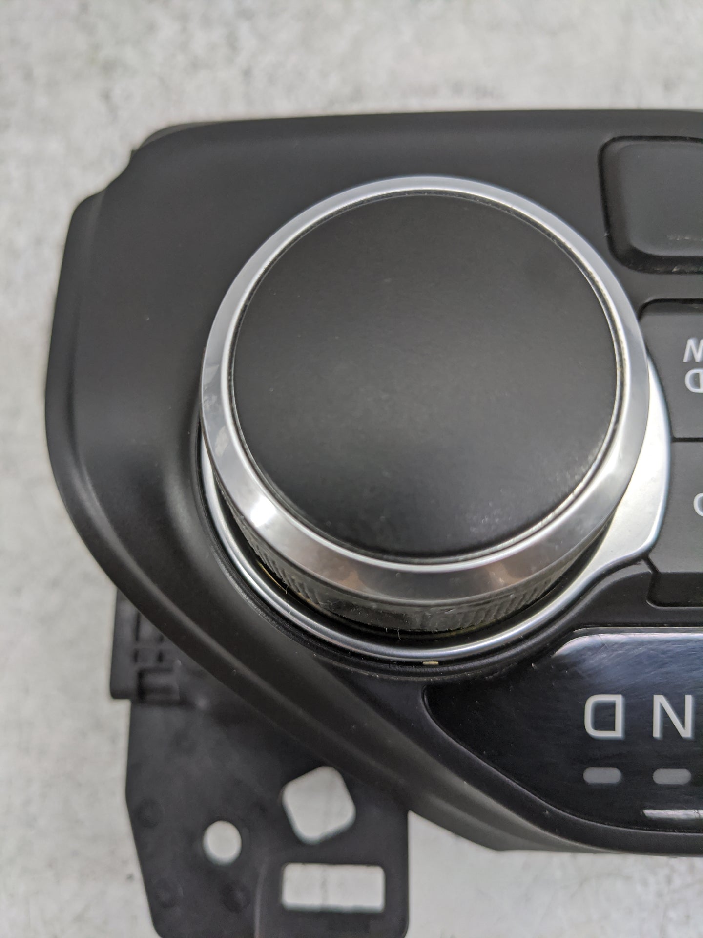 2019 Ram 1500 Floor Console Assembly Shifter - Oemusedautoparts1.com