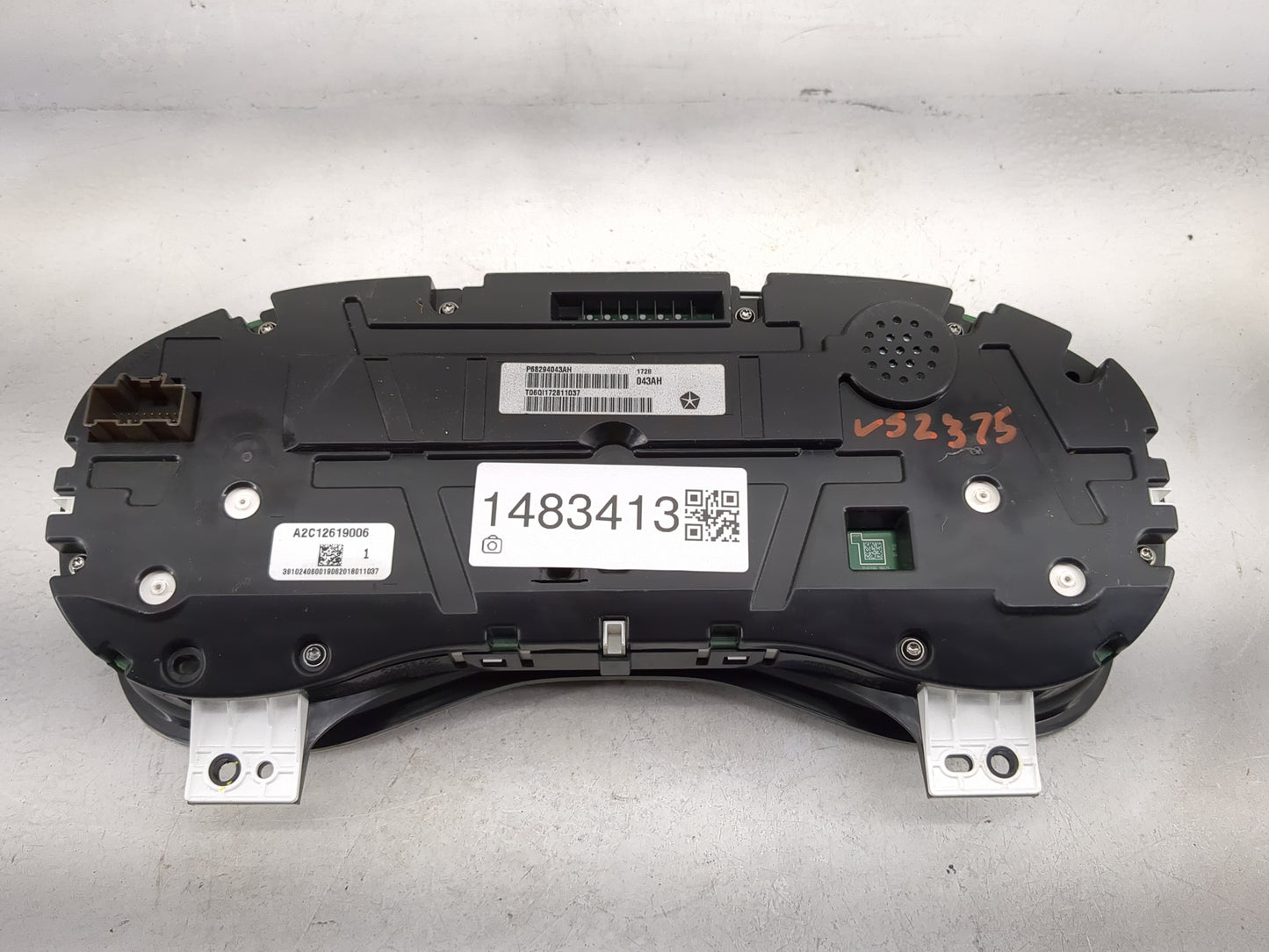 2019 Ram 1500 Instrument Cluster Speedometer Gauges P/N:P68294043AH T06QI172811037, A2C12619006 Miles: Fits OEM Used Auto Pa