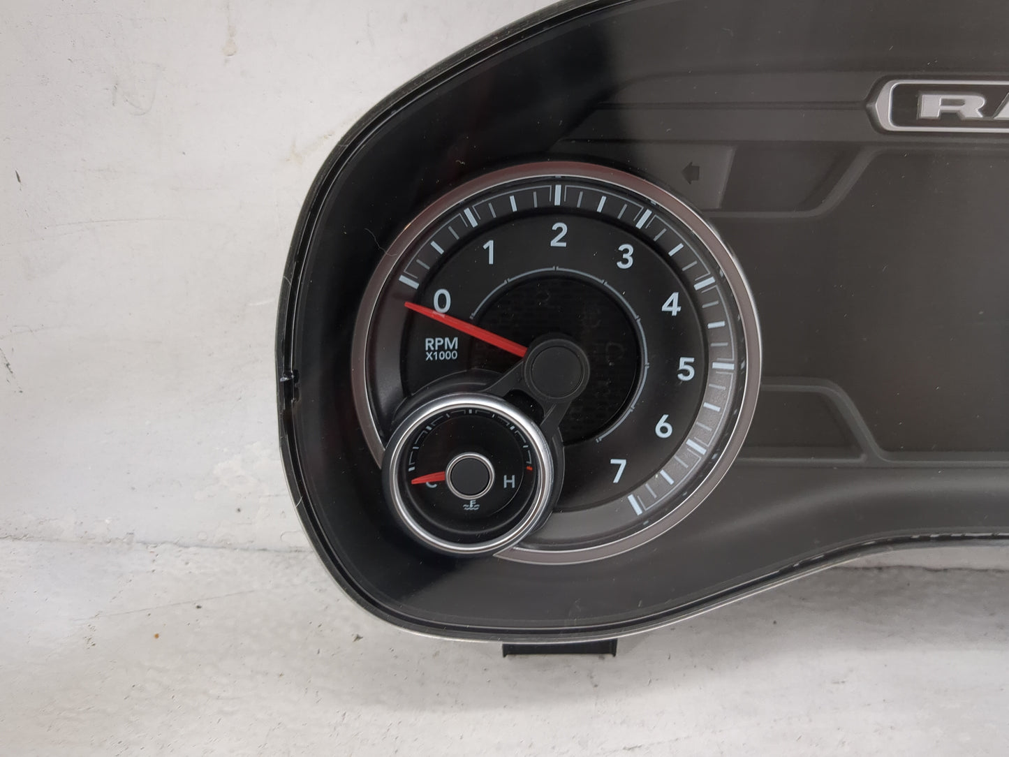 2019 Ram 1500 Instrument Cluster Speedometer Gauges P/N:P68294051AI T8KQI321822831, A2C12617308 Miles: Fits OEM Used Auto Pa