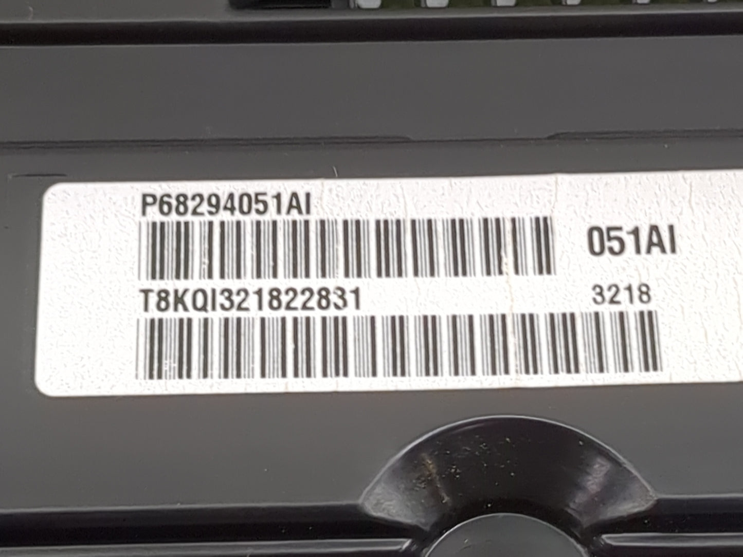 2019 Ram 1500 Instrument Cluster Speedometer Gauges P/N:P68294051AI T8KQI321822831, A2C12617308 Miles: Fits OEM Used Auto Pa