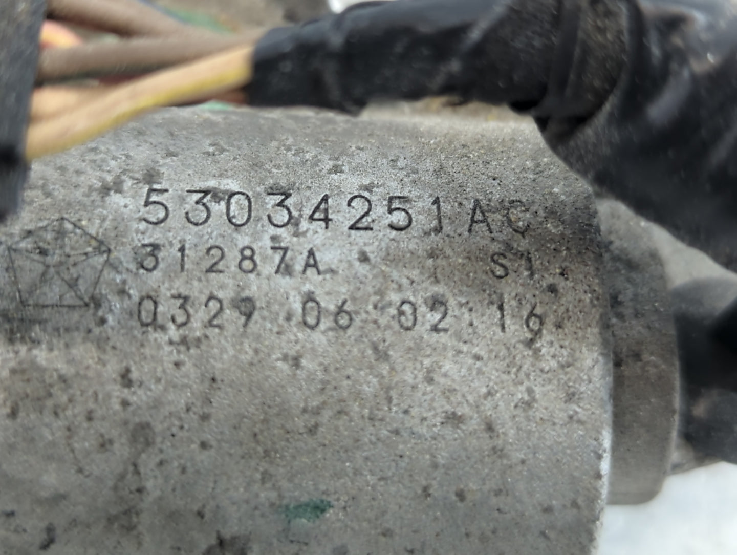 2013-2022 Ram 1500 Throttle Body P/N:53034251AC Fits Fits 2012 2013 2014 2015 2016 2017 2018 2019 2020 2021 2022 OEM Used Au