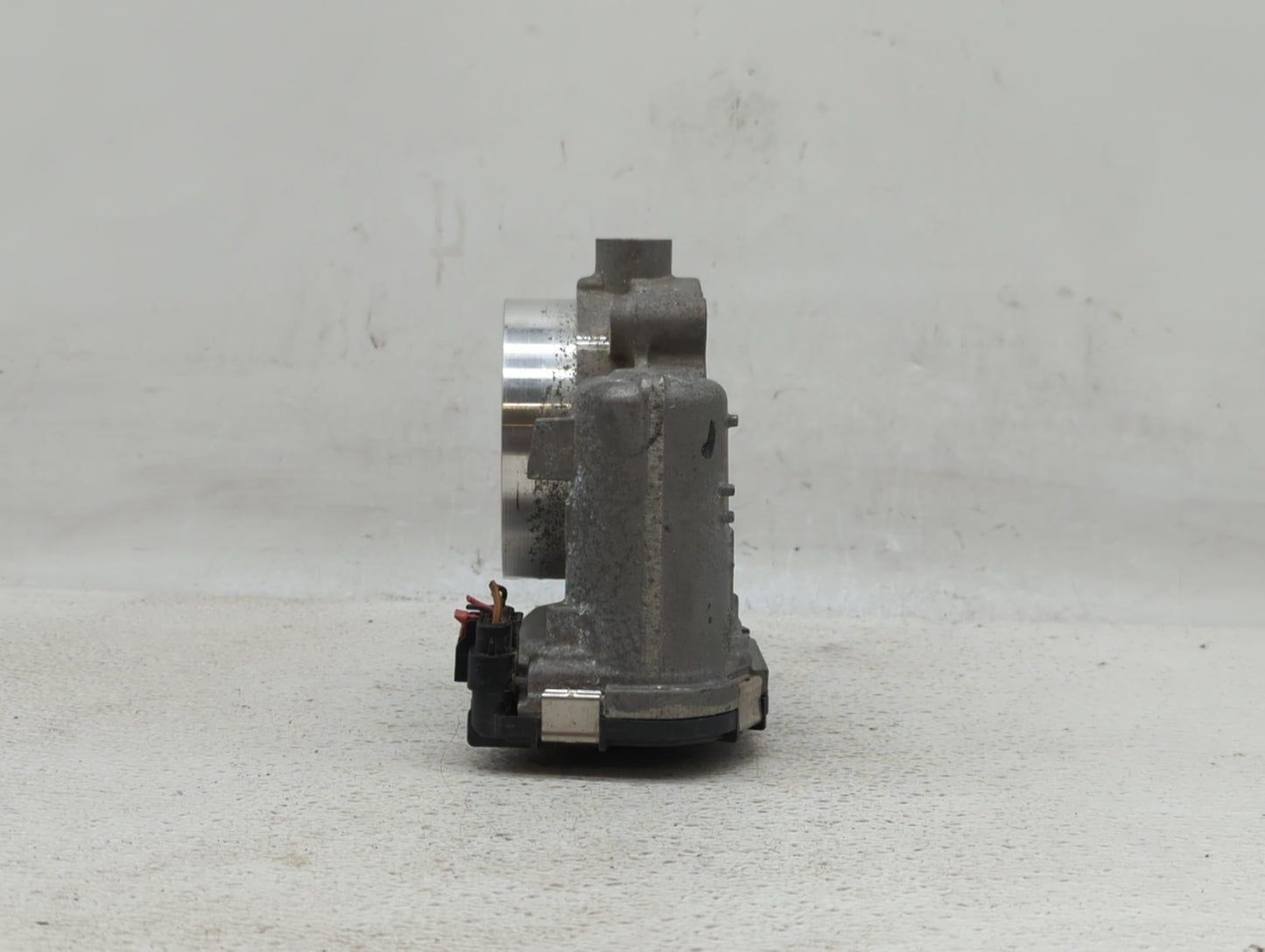 2019 Ram 1500 Classic Throttle Body P/N:05184349AC Fits Fits 2011 2012 2013 2014 2015 2016 2017 2018 2020 2021 2022 OEM Used