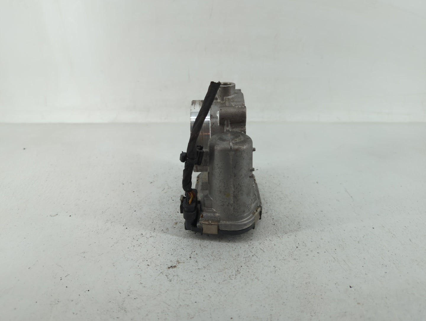 2019 Ram 1500 Classic Throttle Body P/N:05184349AE 05184349AC Fits Fits 2011 2012 2013 2014 2015 2016 2017 2018 2020 2021 20