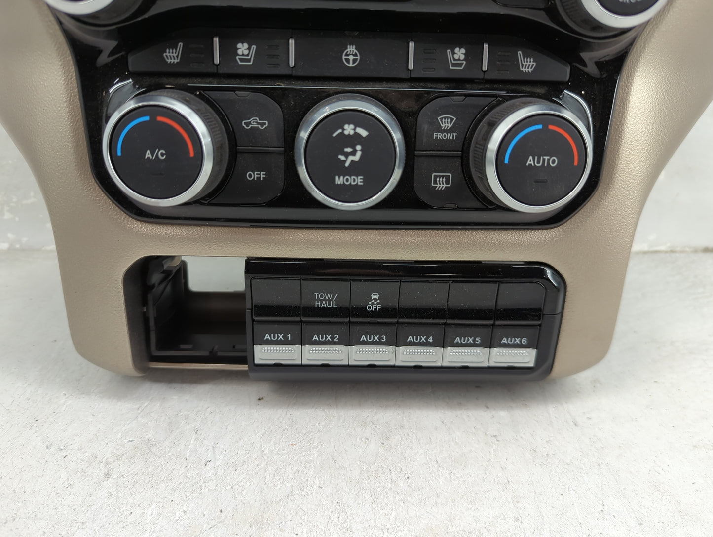 2019-2022 Ram 3500 Climate Control Module Temperature AC/Heater Replacement P/N:17023209-03 134782185352 Fits OEM Used Auto 