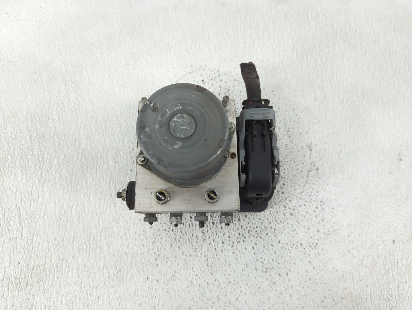 2019 Ram Promaster 1500 ABS Pump Control Module Replacement P/N:P68247675AA Fits Fits 2018 OEM Used Auto Parts - Oemusedauto