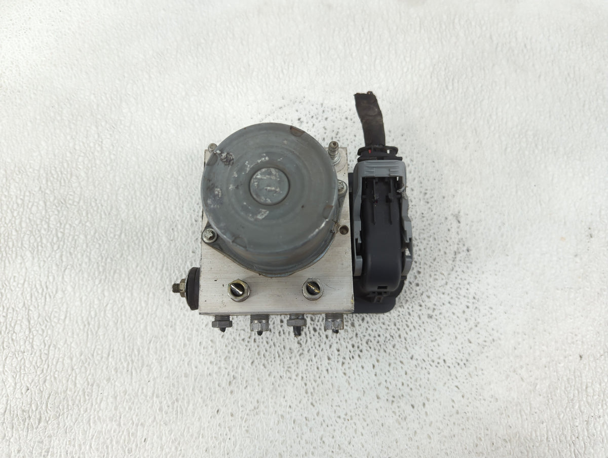 2019 Ram Promaster 1500 Anti-Lock Brake ABS Pump Module Actuator OEM P/N:P68247675AA Fits Fits 2018 OEM Used Auto Parts - Oe