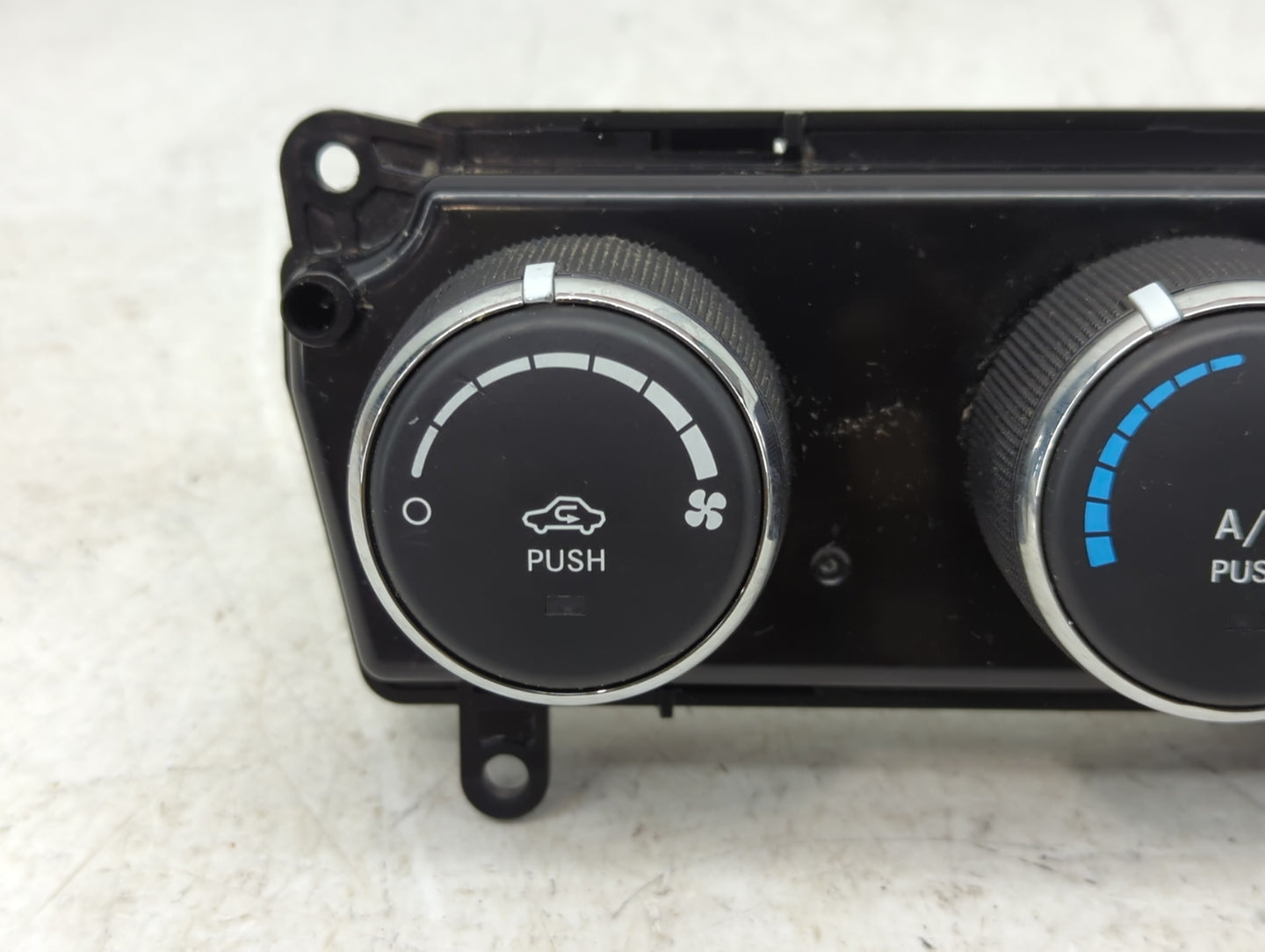 2019-2021 Ram Promaster 1500 Climate Control Module Temperature AC/Heater Replacement P/N:P6RK11DX9AB Fits Fits 2019 2020 20