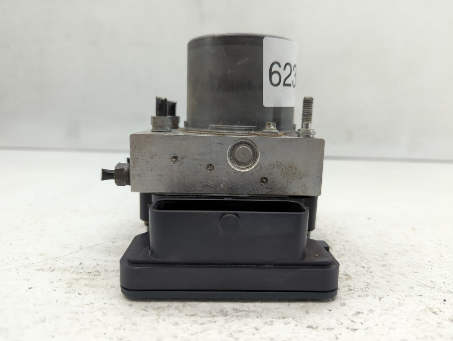 2019 Ram Promaster 1500 ABS Pump Control Module Replacement P/N:0265 257 745 53432393 Fits Fits 2018 OEM Used Auto Parts - O