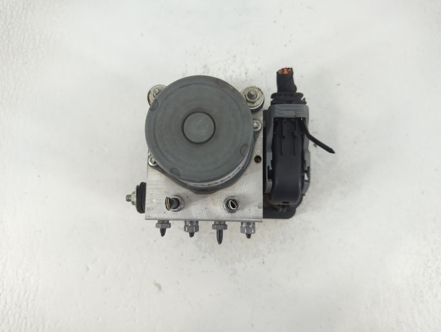 2019 Ram Promaster 1500 ABS Pump Control Module Replacement P/N:00534323930 P68369368AAT4F10 Fits Fits 2018 OEM Used Auto Pa