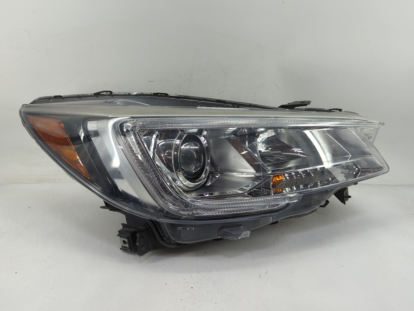 Subaru Ascent Driver Left Oem Head Light Headlight Lamp - Oemusedautoparts1.com