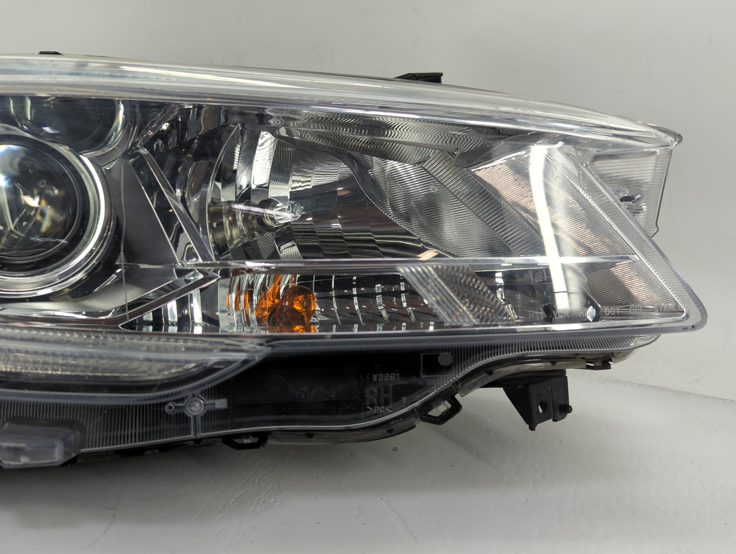 Subaru Ascent Driver Left Oem Head Light Headlight Lamp - Oemusedautoparts1.com
