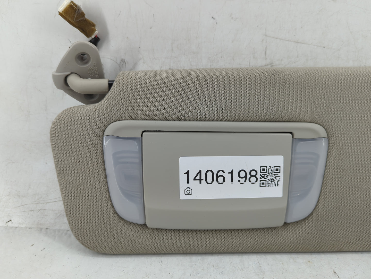 2019 Subaru Ascent Sun Visor Shade Replacement Driver Left Mirror Fits OEM Used Auto Parts - Oemusedautoparts1.com