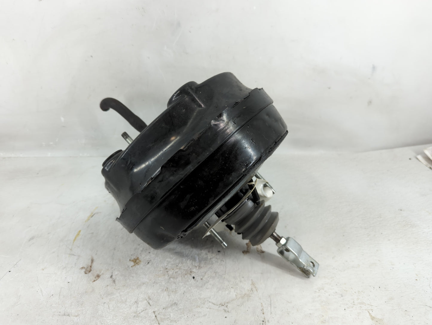 2017-2022 Subaru Impreza Power Brake Booster Oem - Oemusedautoparts1.com