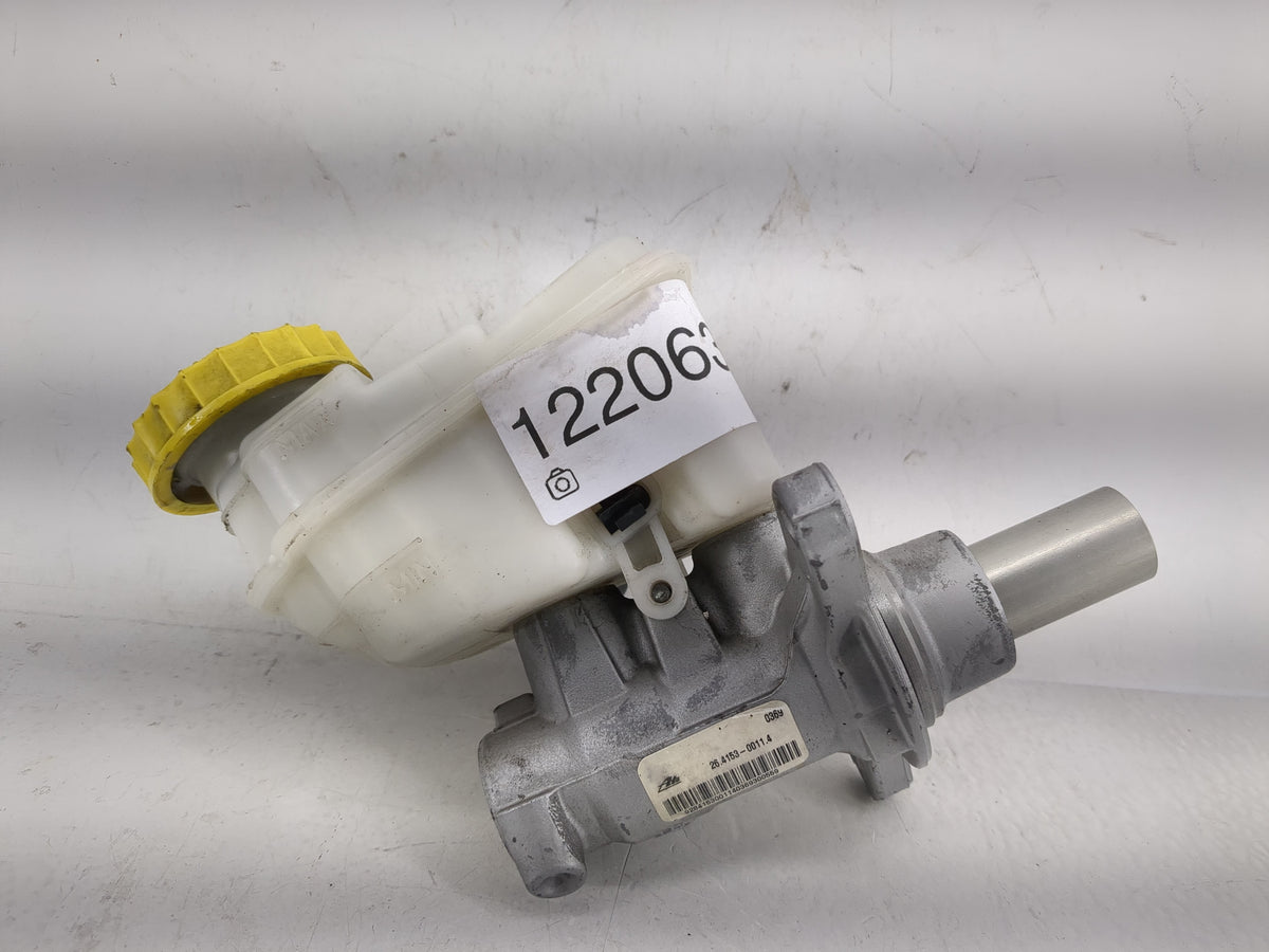 2017-2021 Subaru Impreza Brake Master Cylinder 1220635 - Oemusedautoparts1.com