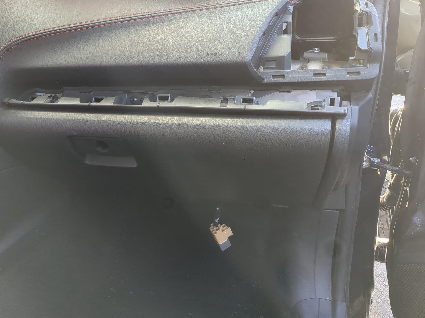 2019 Subaru Impreza Passenger Glove Box Door Storage Compartment - Oemusedautoparts1.com