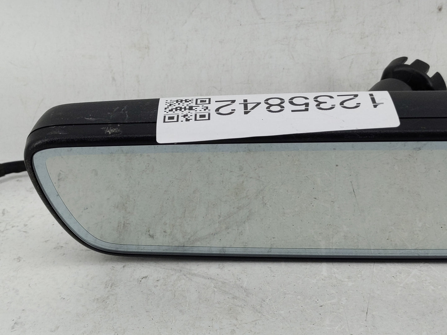 2019 Subaru Impreza Interior Rear View Mirror Replacement OEM P/N:E11048368 Fits OEM Used Auto Parts - Oemusedautoparts1.com