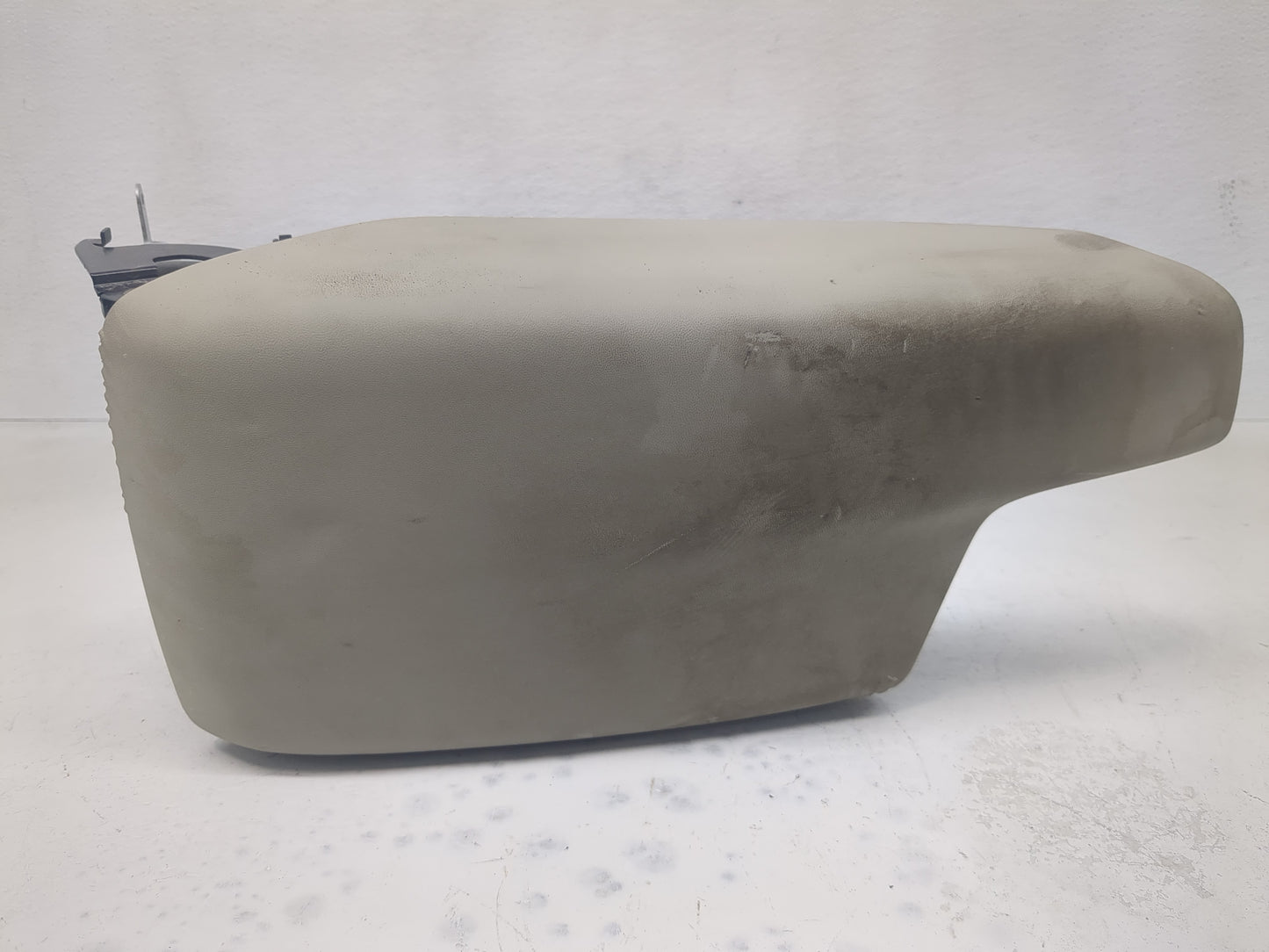 2019 Subaru Impreza Center Console Armrest Cover Lid Fits OEM Used Auto Parts - Oemusedautoparts1.com