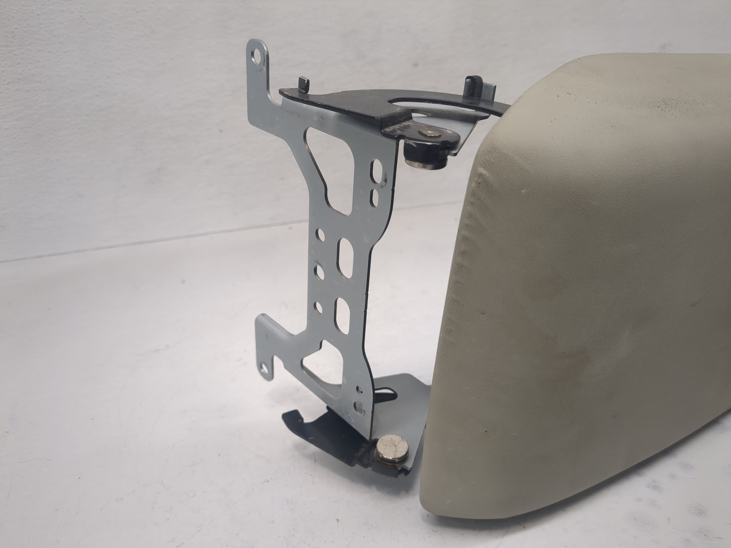2019 Subaru Impreza Center Console Armrest Cover Lid Fits OEM Used Auto Parts - Oemusedautoparts1.com