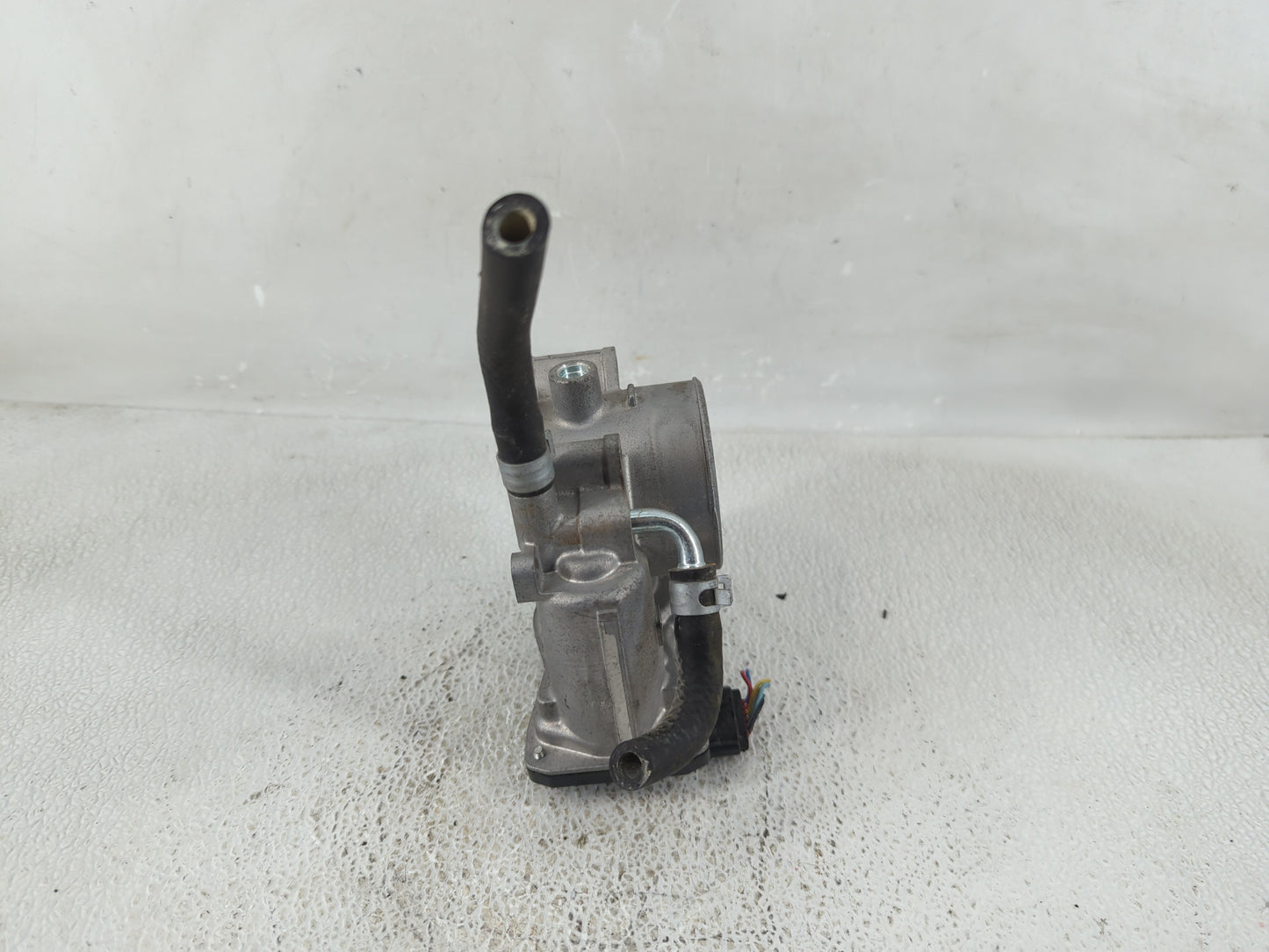 2017-2022 Subaru Impreza Throttle Body P/N:16112AA470 Fits Fits 2017 2018 2019 2020 2021 2022 OEM Used Auto Parts - Oemuseda