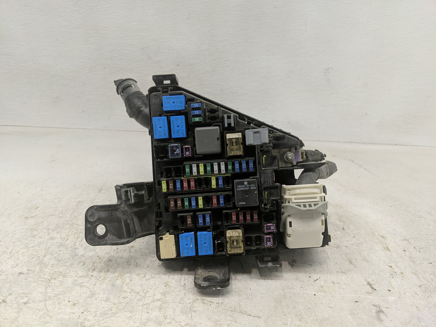 2017-2022 Subaru Impreza Fusebox Fuse Box Panel Relay Module Fits Fits 2017 2018 2019 2020 2021 2022 OEM Used Auto Parts - O