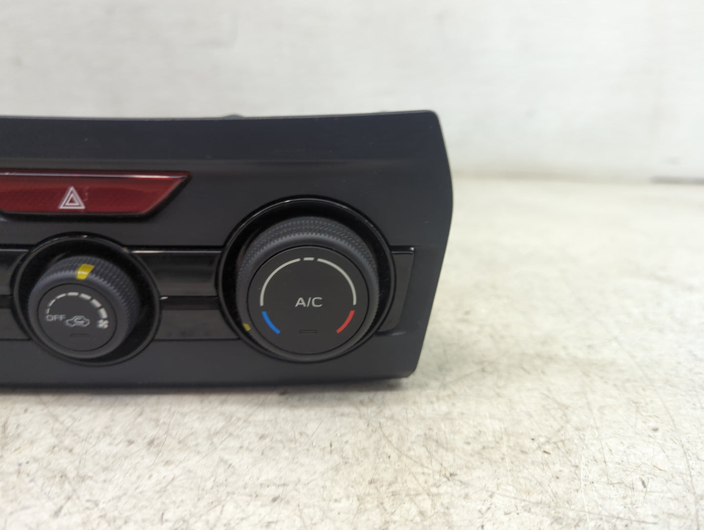 2017-2022 Subaru Impreza Climate Control Module Temperature AC/Heater Replacement P/N:72311FL50A AA016783-1322 Fits OEM Used