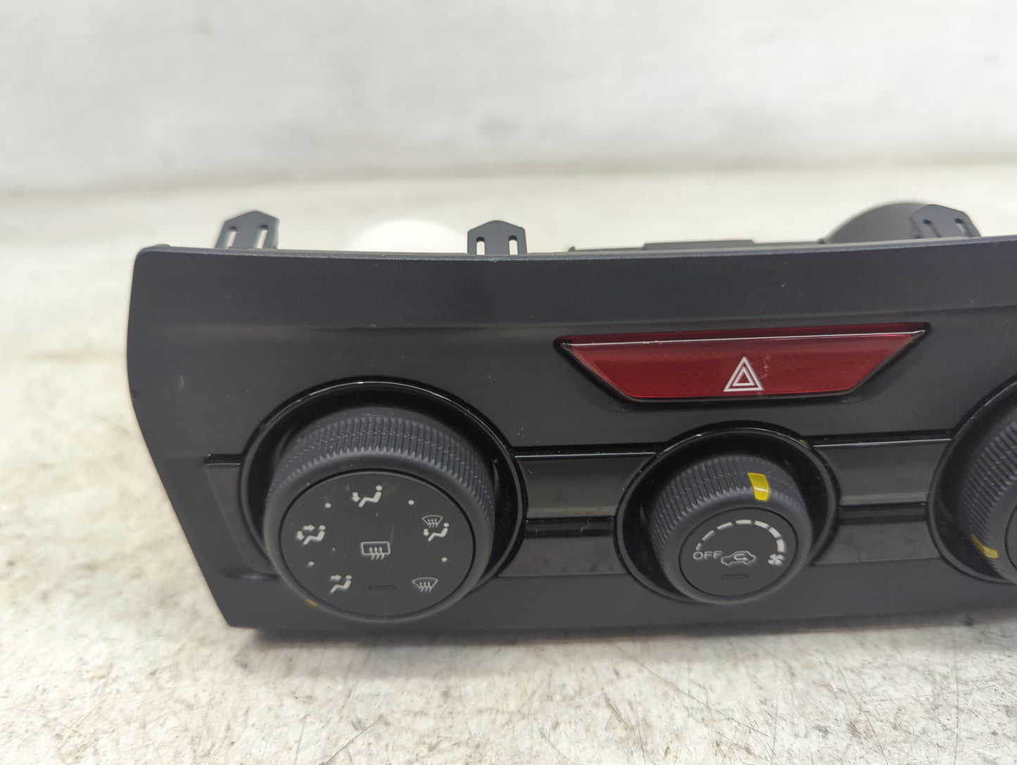 2017-2022 Subaru Impreza Climate Control Module Temperature AC/Heater Replacement P/N:72311FL50A AA016783-1322 Fits OEM Used