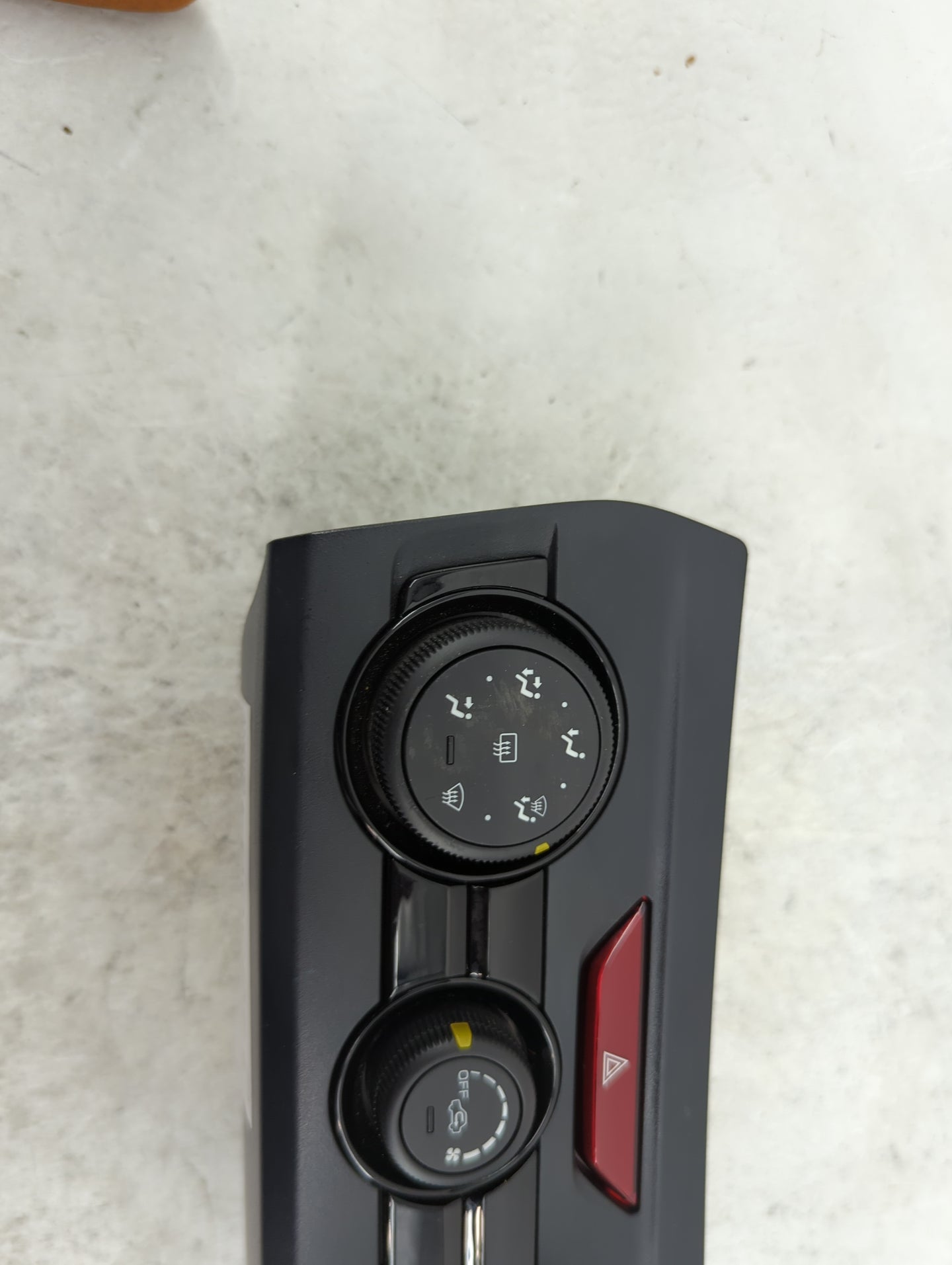 2017-2022 Subaru Impreza Climate Control Module Temperature AC/Heater Replacement P/N:72311FL50A AA016783-1322 Fits OEM Used