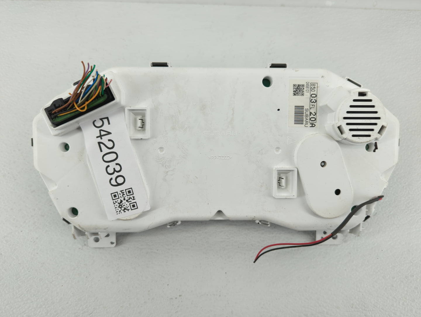 2017-2019 Subaru Impreza Instrument Cluster Speedometer Gauges P/N:85003FL20A Fits Fits 2017 2018 2019 OEM Used Auto Parts -