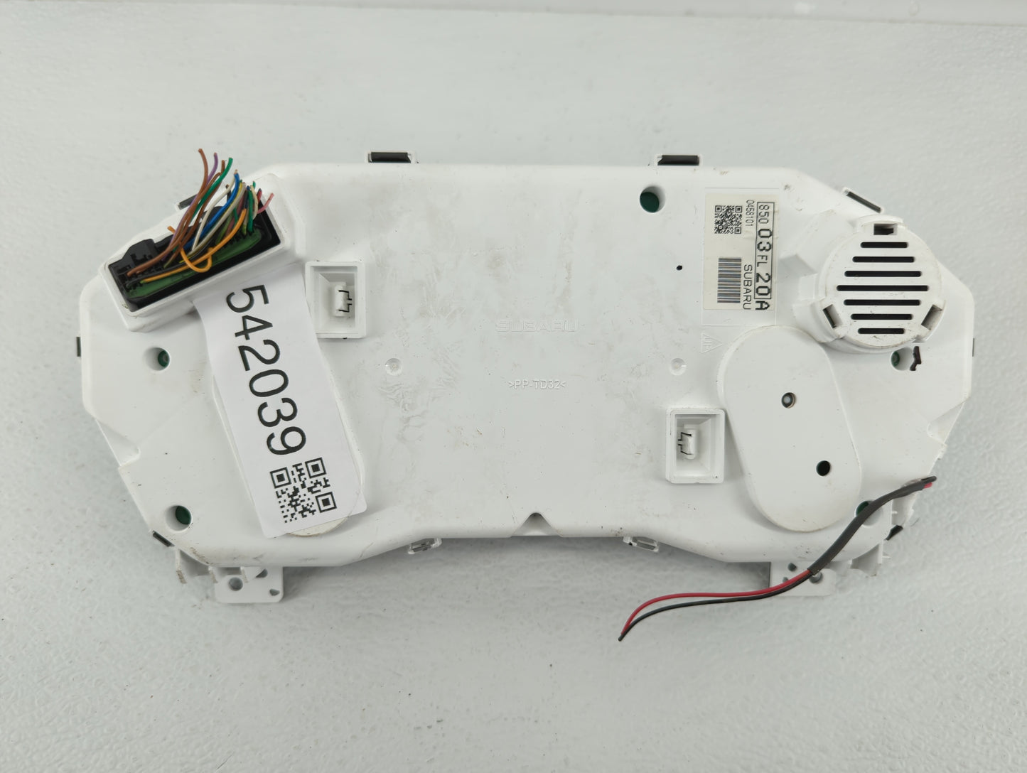 2017-2019 Subaru Impreza Instrument Cluster Speedometer Gauges P/N:85003FL20A Fits Fits 2017 2018 2019 OEM Used Auto Parts -