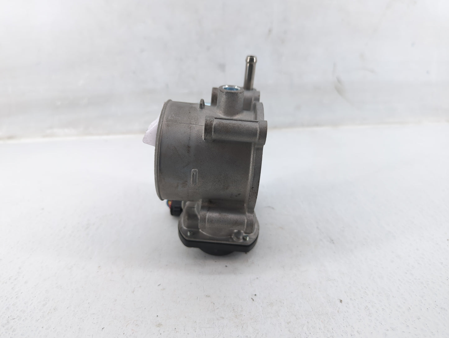 2017-2022 Subaru Impreza Throttle Body P/N:16112AA470 Fits Fits 2017 2018 2019 2020 2021 2022 OEM Used Auto Parts - Oemuseda
