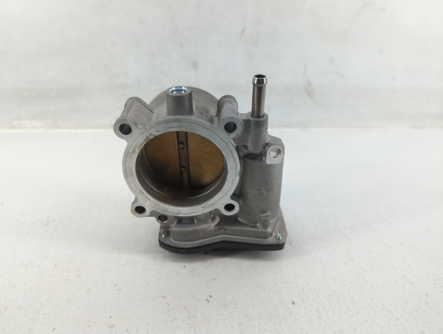 2017-2022 Subaru Impreza Throttle Body P/N:16112AA470 Fits Fits 2017 2018 2019 2020 2021 2022 OEM Used Auto Parts - Oemuseda