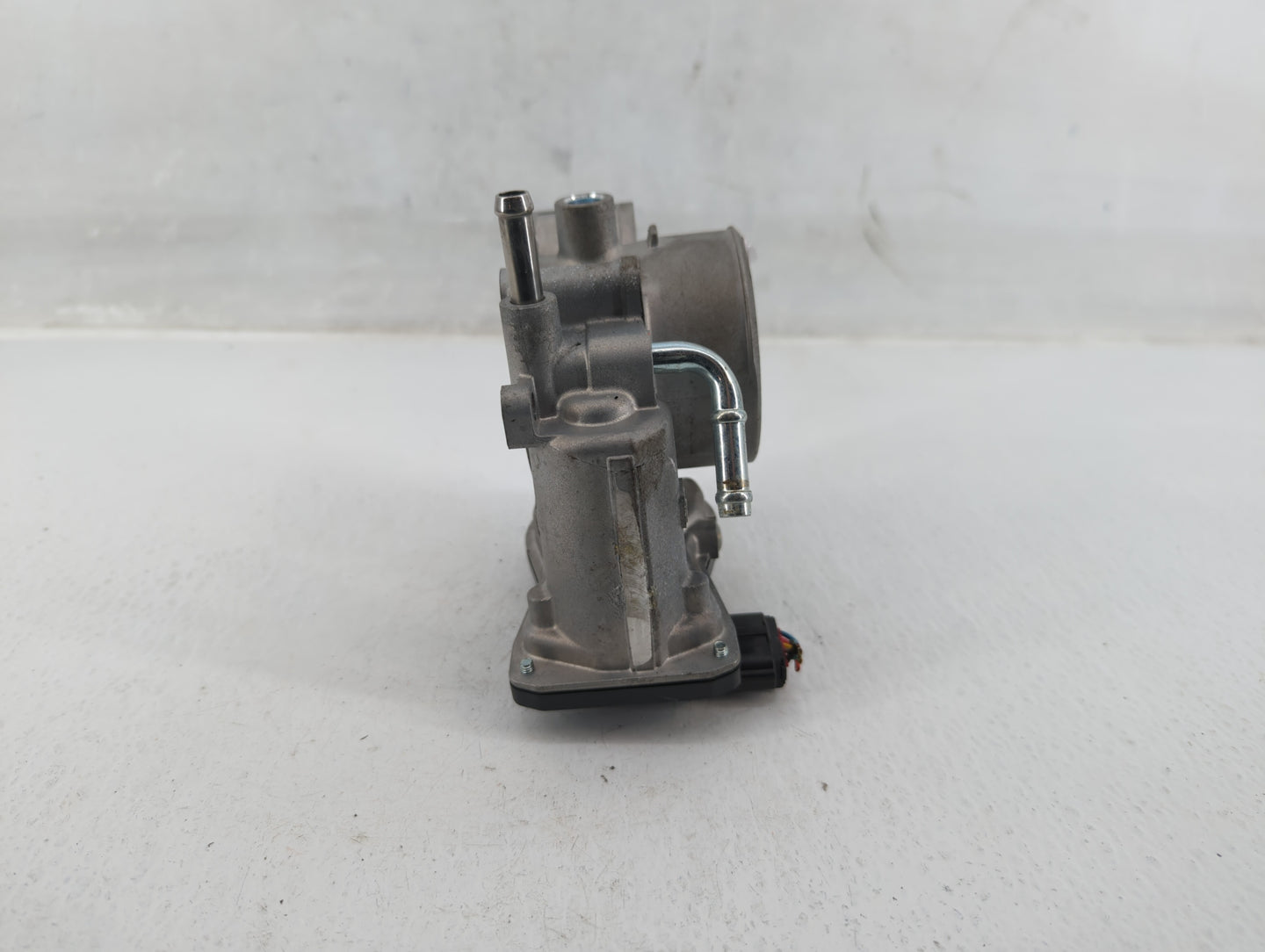 2017-2022 Subaru Impreza Throttle Body P/N:16112AA470 Fits Fits 2017 2018 2019 2020 2021 2022 OEM Used Auto Parts - Oemuseda