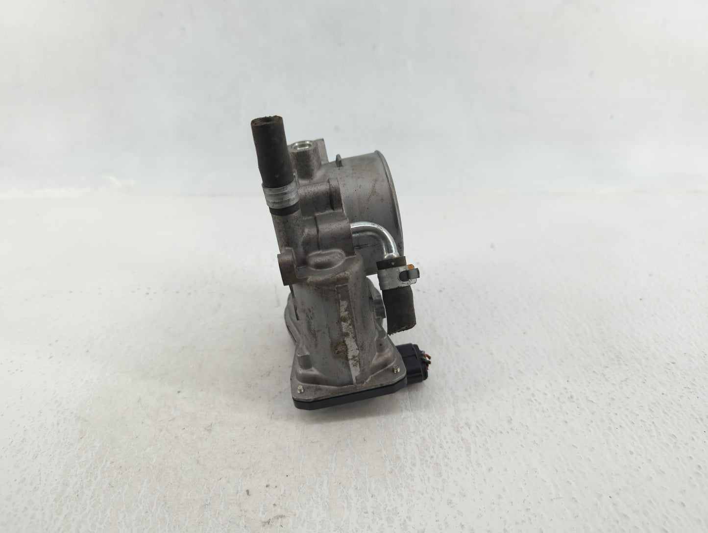 2017-2022 Subaru Impreza Throttle Body P/N:6112AA470 Fits Fits 2017 2018 2019 2020 2021 2022 OEM Used Auto Parts - Oemusedau