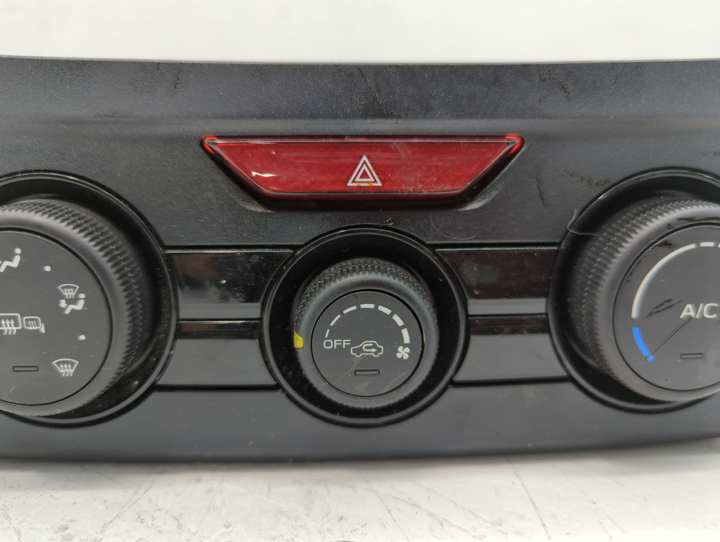 2017-2022 Subaru Impreza Climate Control Module Temperature AC/Heater Replacement P/N:72311FL51A AA016783-1342 Fits OEM Used